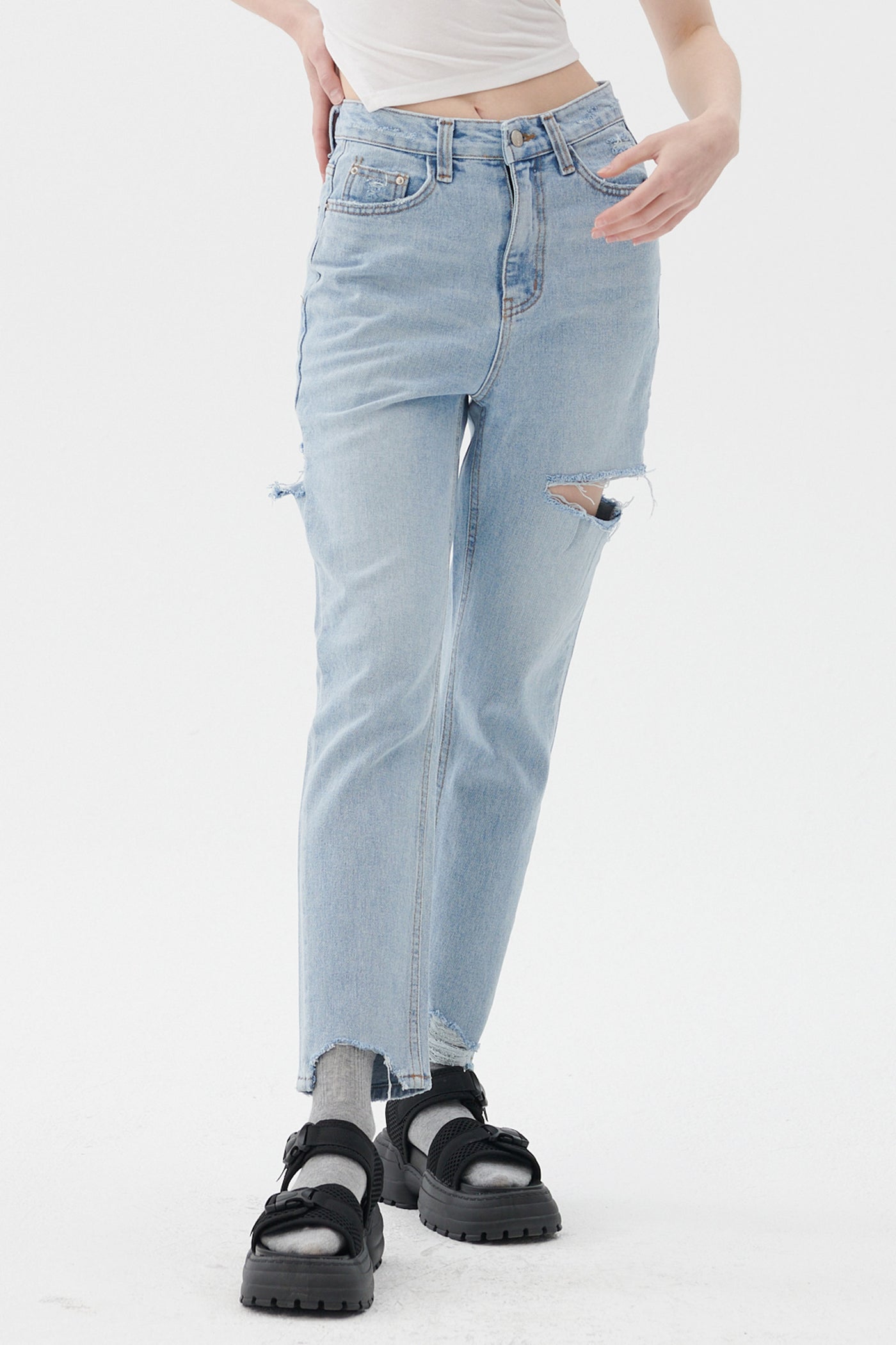 storets.com Bailey Cutout Jeans