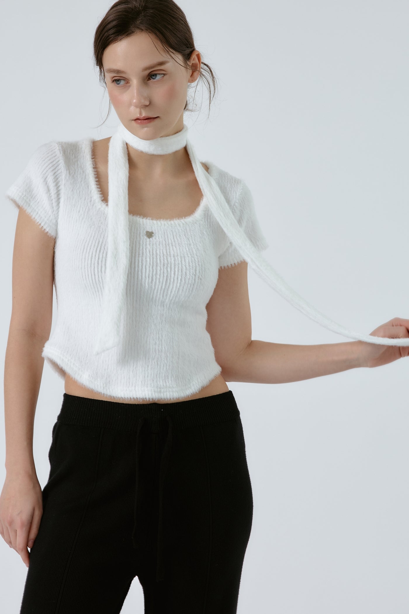 Liana Fuzzy Top w/scarf