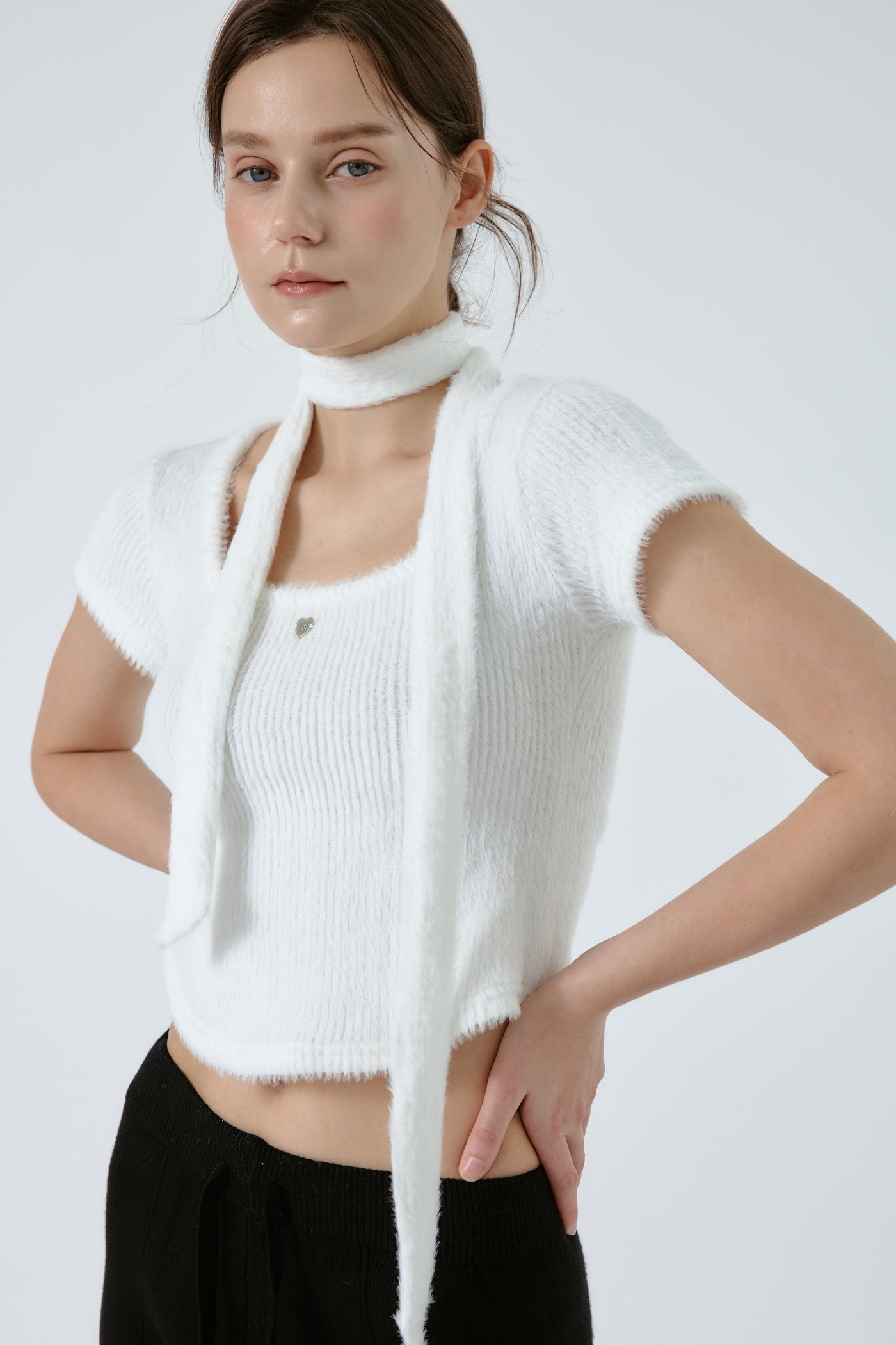 Liana Fuzzy Top w/scarf