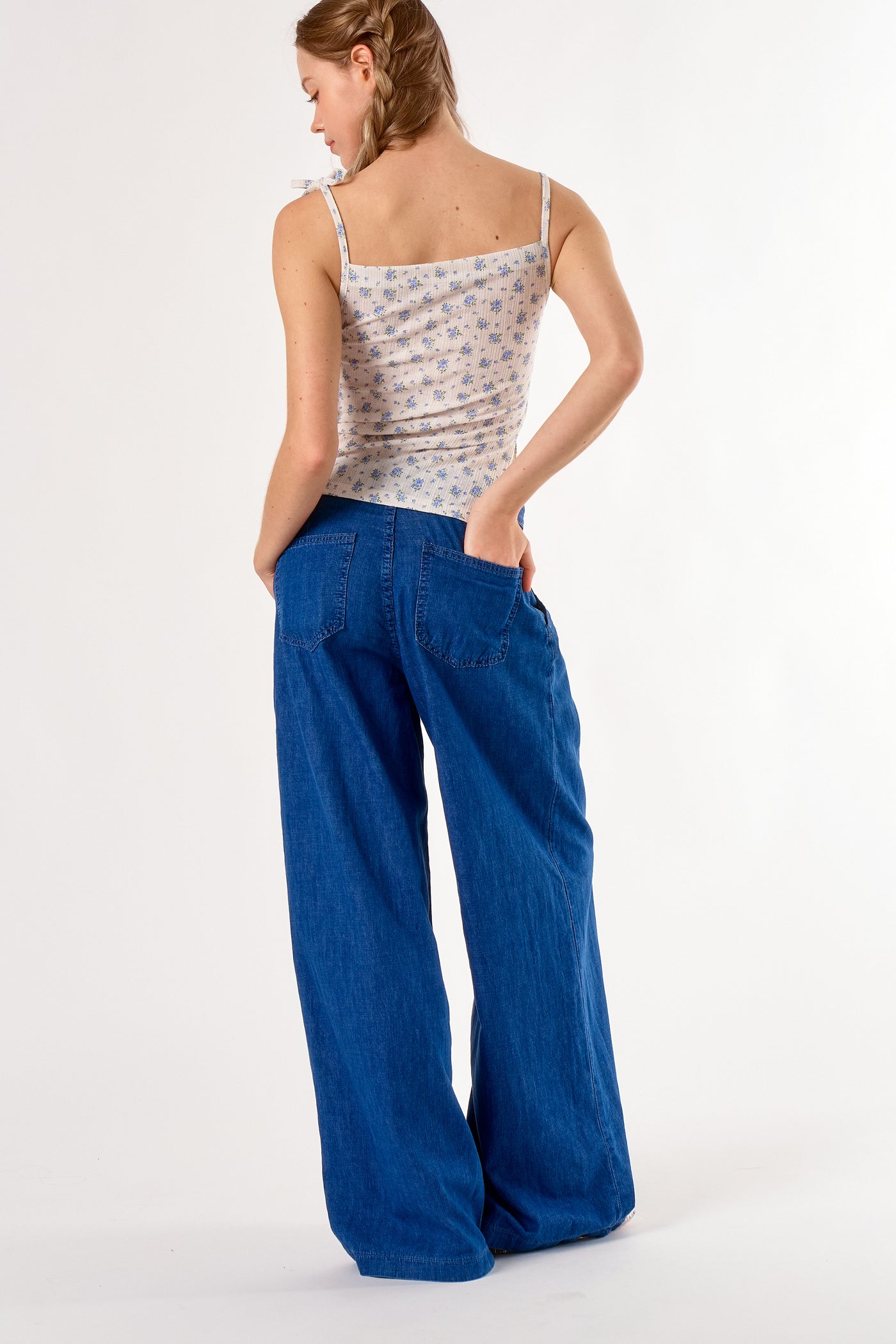 Alya Belted Wide Leg Jeans