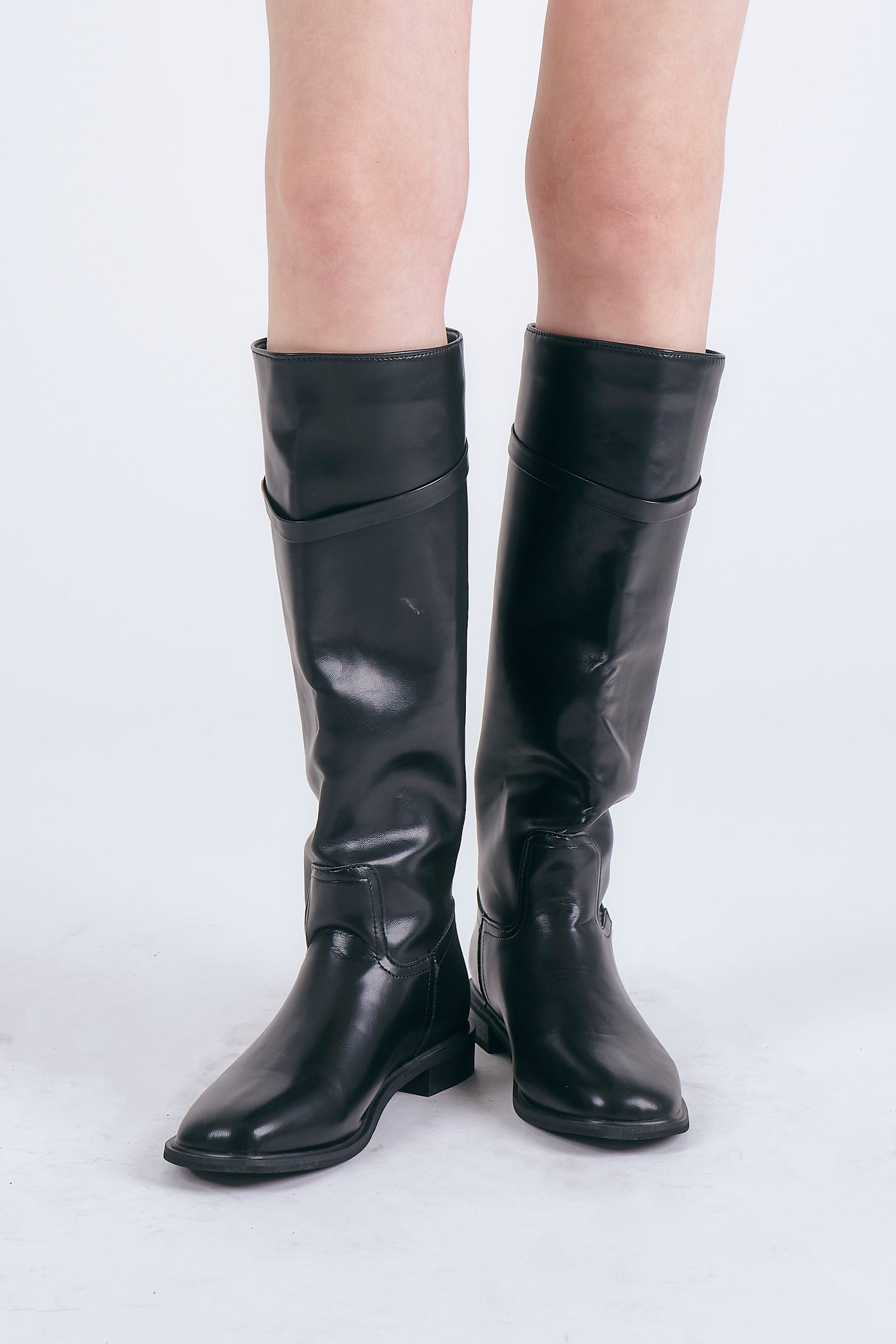 storets.com Belted Knee-length Boots