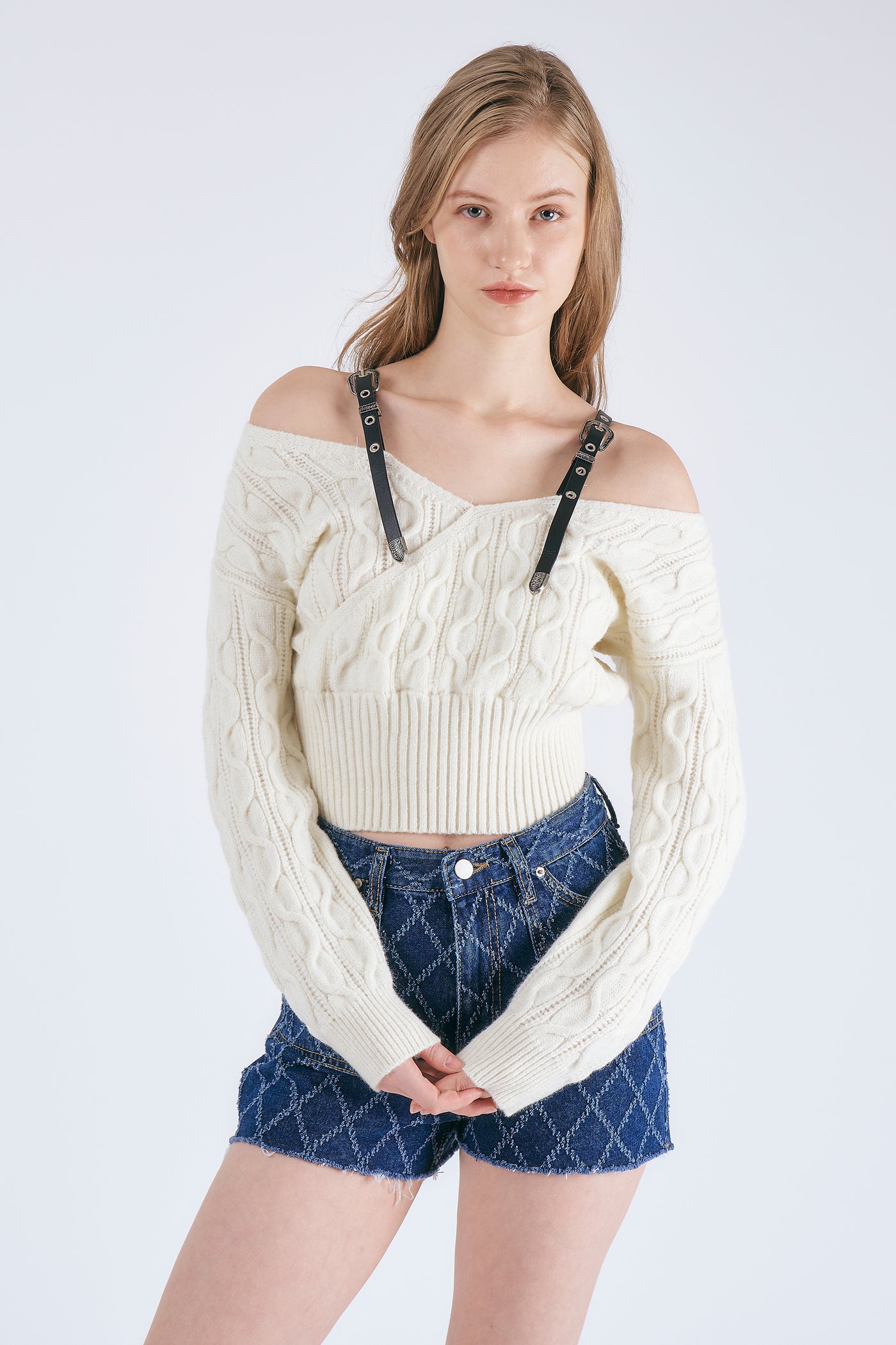storets.com Maya Shoulder Strap Sweater