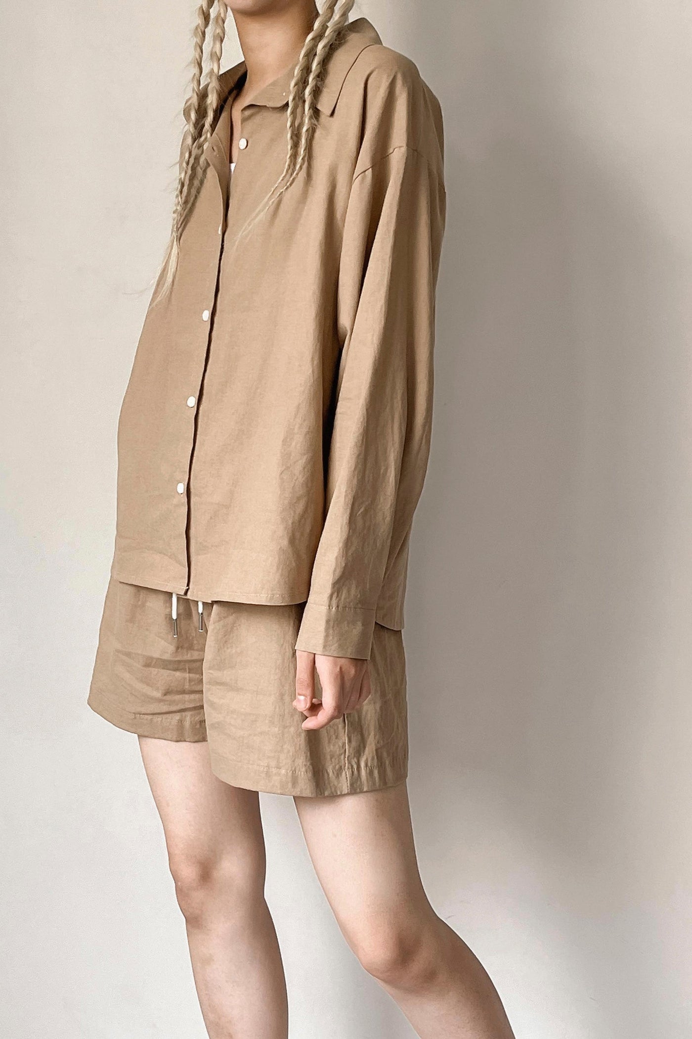 storets.com Mia Openback Linen Shirt