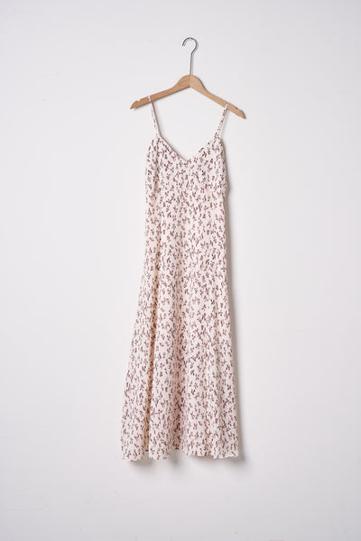 storets.com Ollie Floral Slip Dress