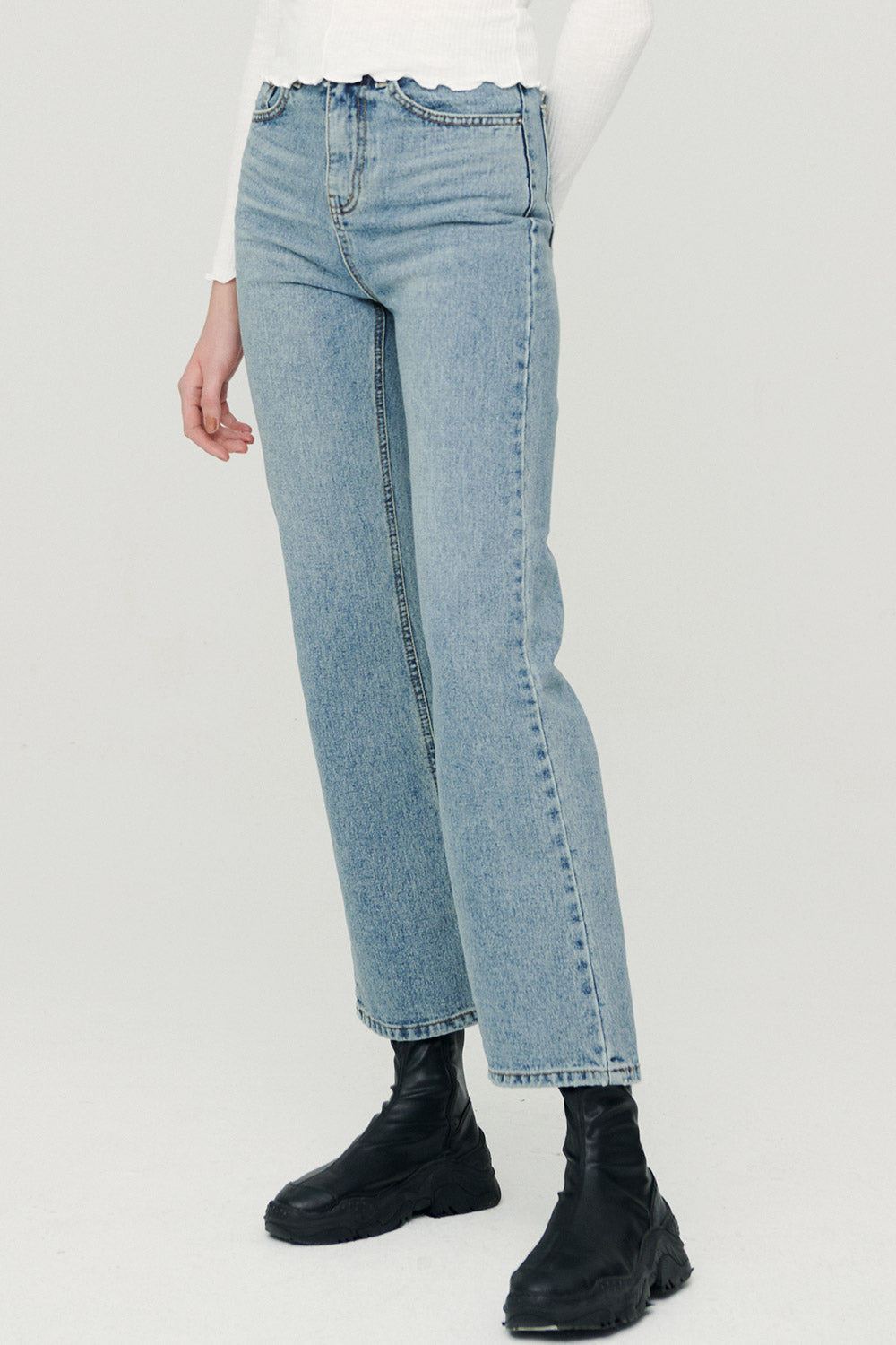 storets.com Lori Wide Leg Jeans
