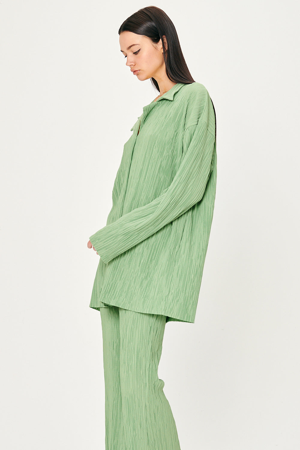 storets.com Maria Oversized Plisse Shirt