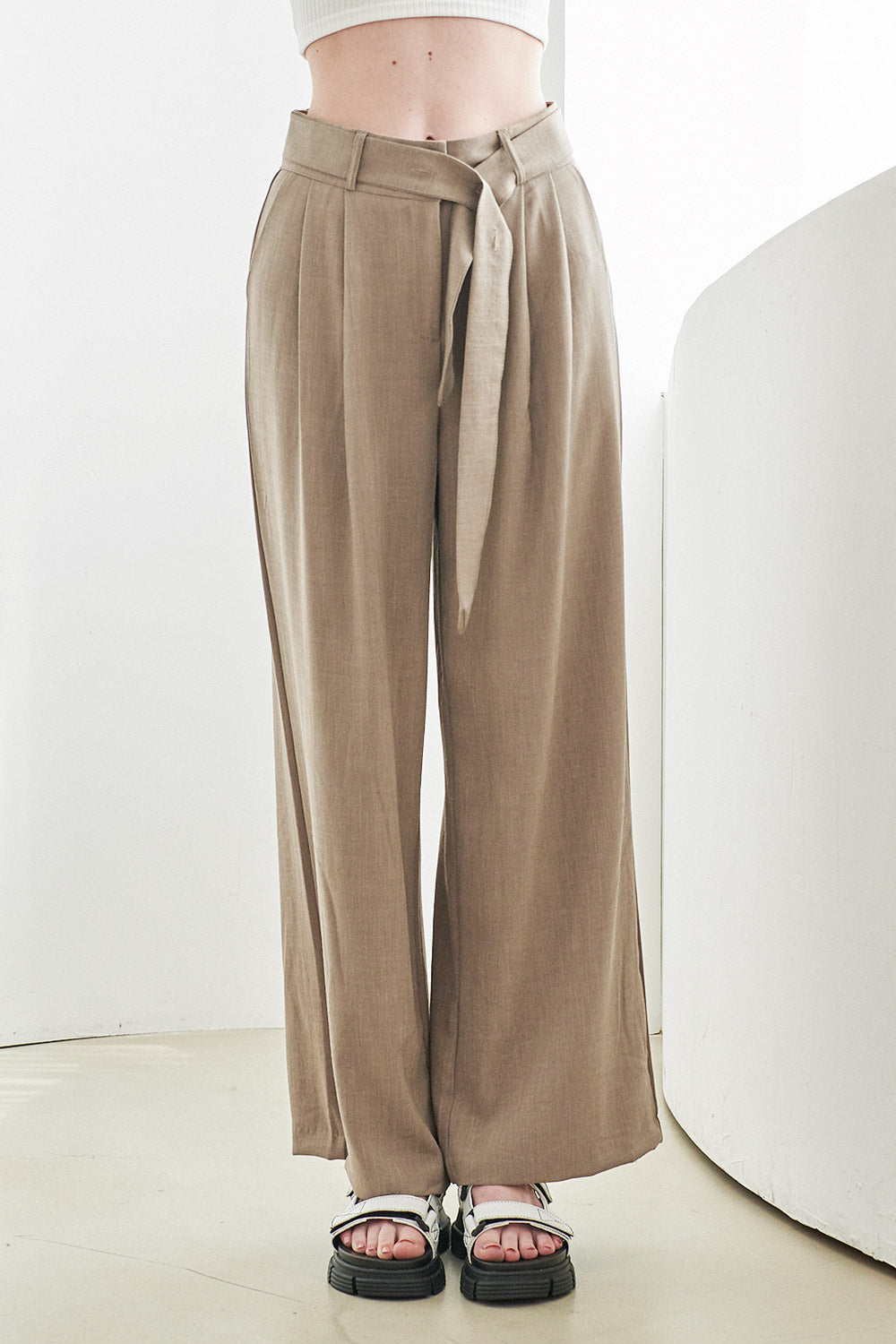 storets.com Tammy Belted Pintuck Pants