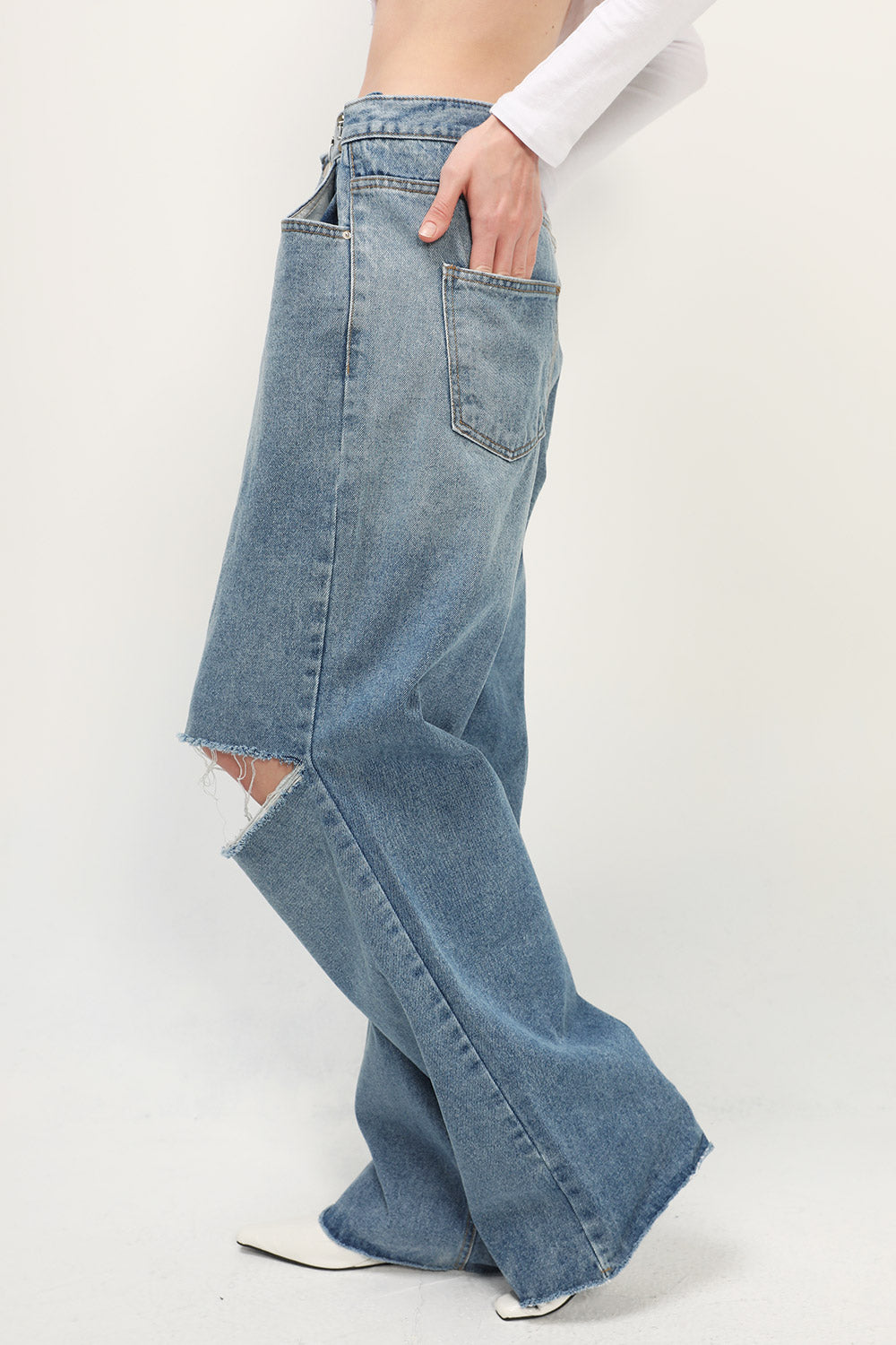 Vera Slash Cutout Jeans | Women's Denims | storets Vera Slash Cutout Jeans | Women's Denims | storets