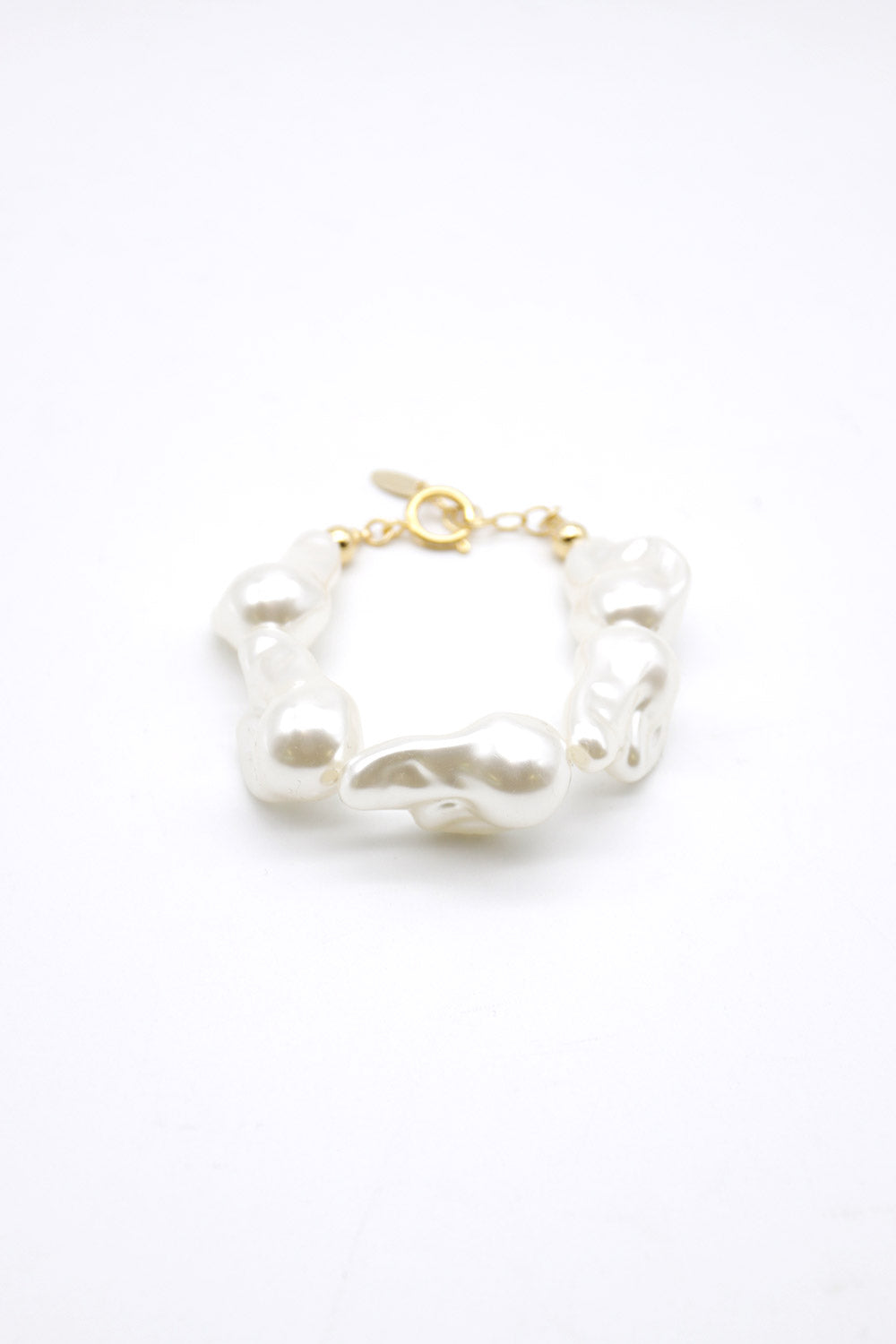 storets.com Zelie Baroque Pearl Bracelet