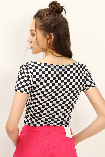 storets.com Melanie T-shirt in Checkerboard Print