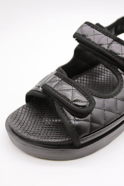 storets.com Quilted Chunky Sandals