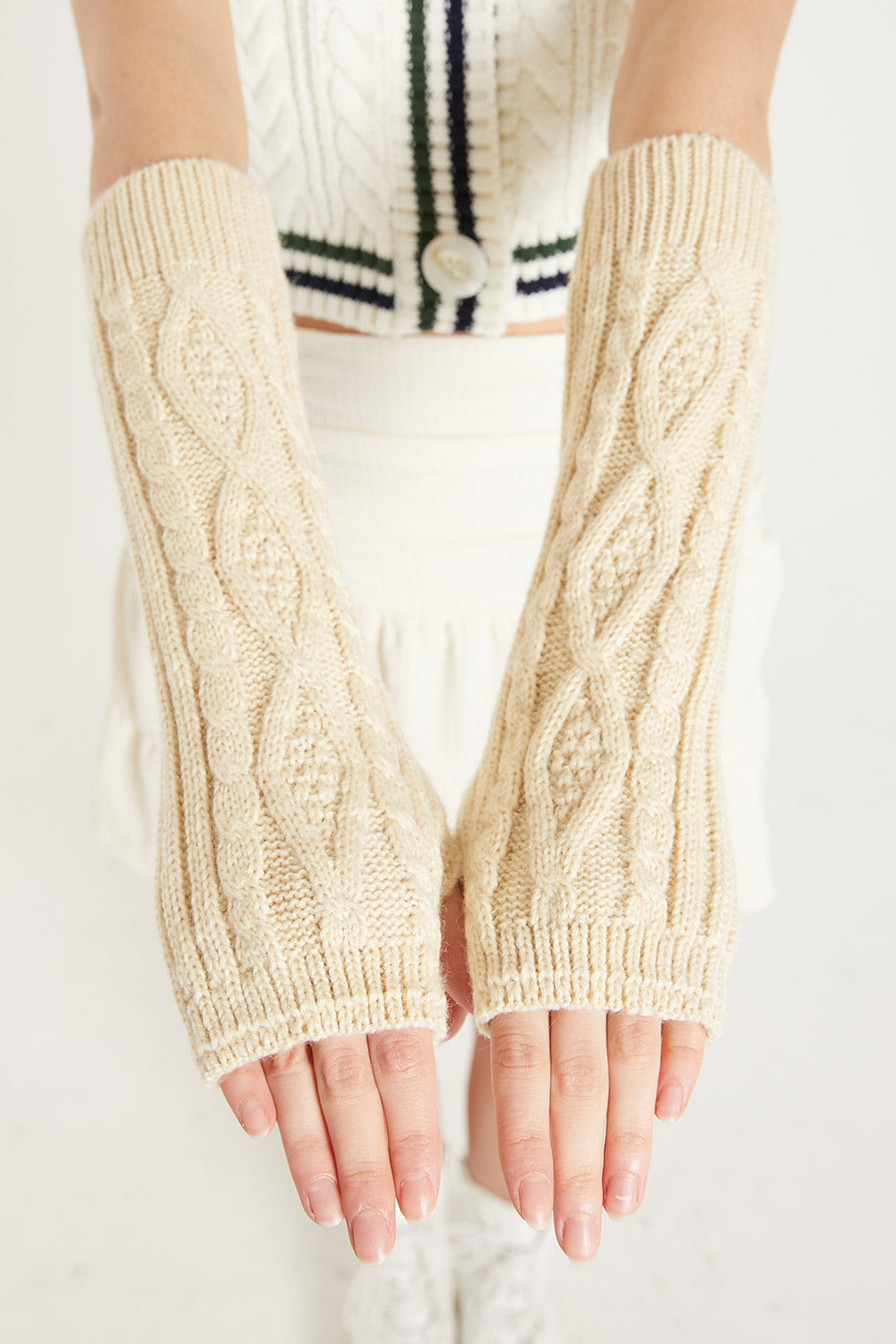 storets.com Cable Knit Arm Warmer